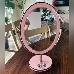 EXTREMELY RARE Juicy Couture Vanity Mirror💋🩷